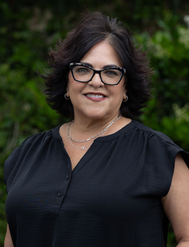 Schmidt & Associates - Edie Helfricht Headshot